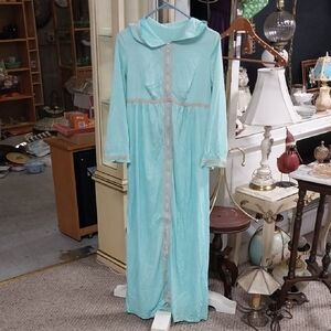 Vtg. Women's Aqua Long Nightgown